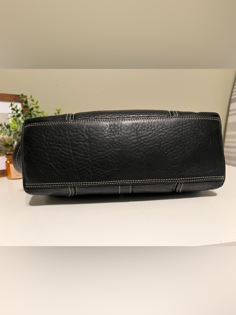 Coach Black Pebbled Leather Shoulder Bag with Silver Turnlock - Picture 5 of 14